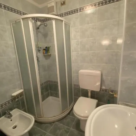 Beachside Comfort In A Great Location شقة