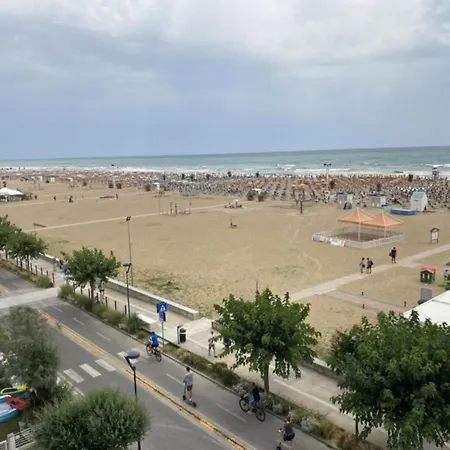 شقة Beachside Comfort In A Great Location بيبيوني