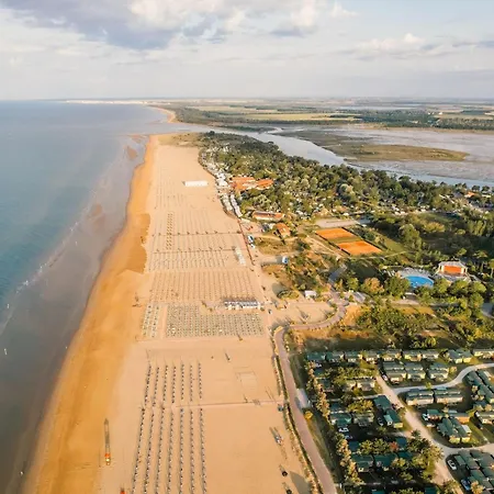 شقة Beachside Comfort In A Great Location *